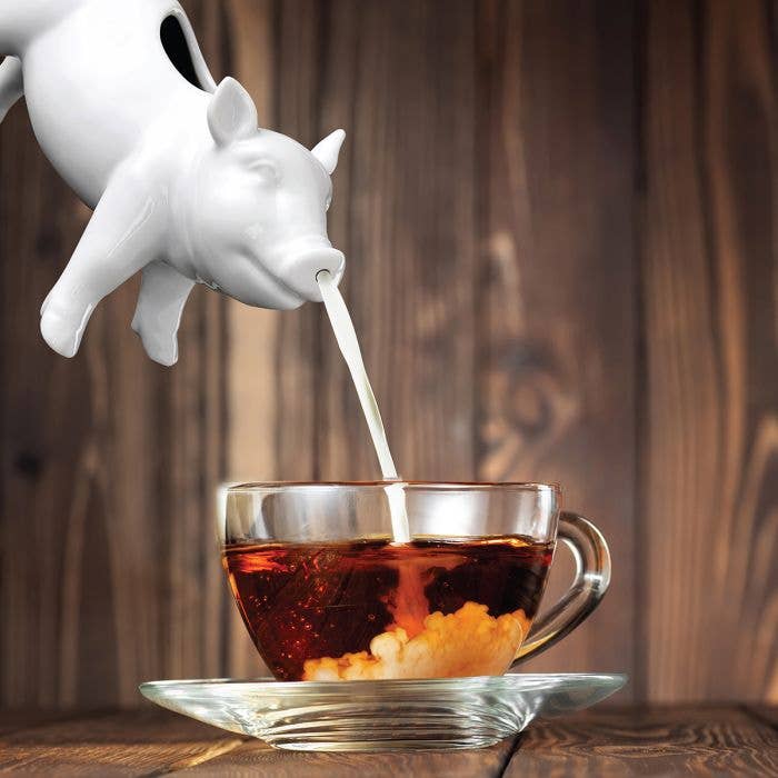 HIC Kitchen Pig Creamer With Handle, 6oz