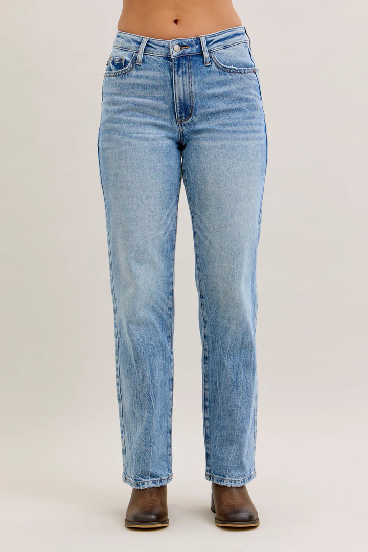 Judy Blue Mid Rise Rigid Magic Straight Jeans