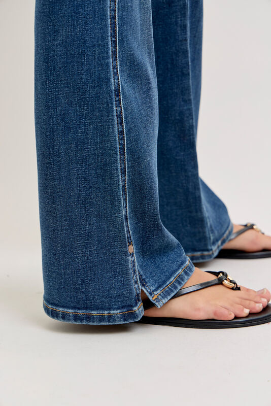 Size 7, 13, 14W, 20W Judy Blue Mid Rise Cell Phone Pocket Bootcut