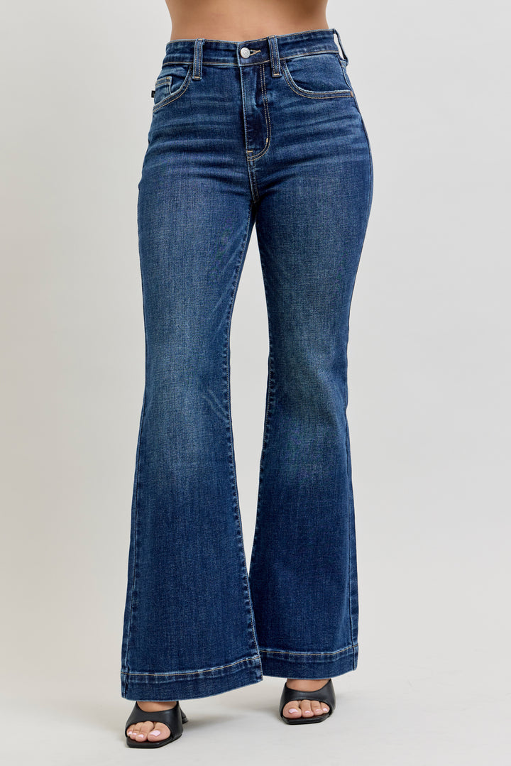 Size 5, 7, 9, 11, 13, 24W Judy Blue Petite Trouser Flare Jeans