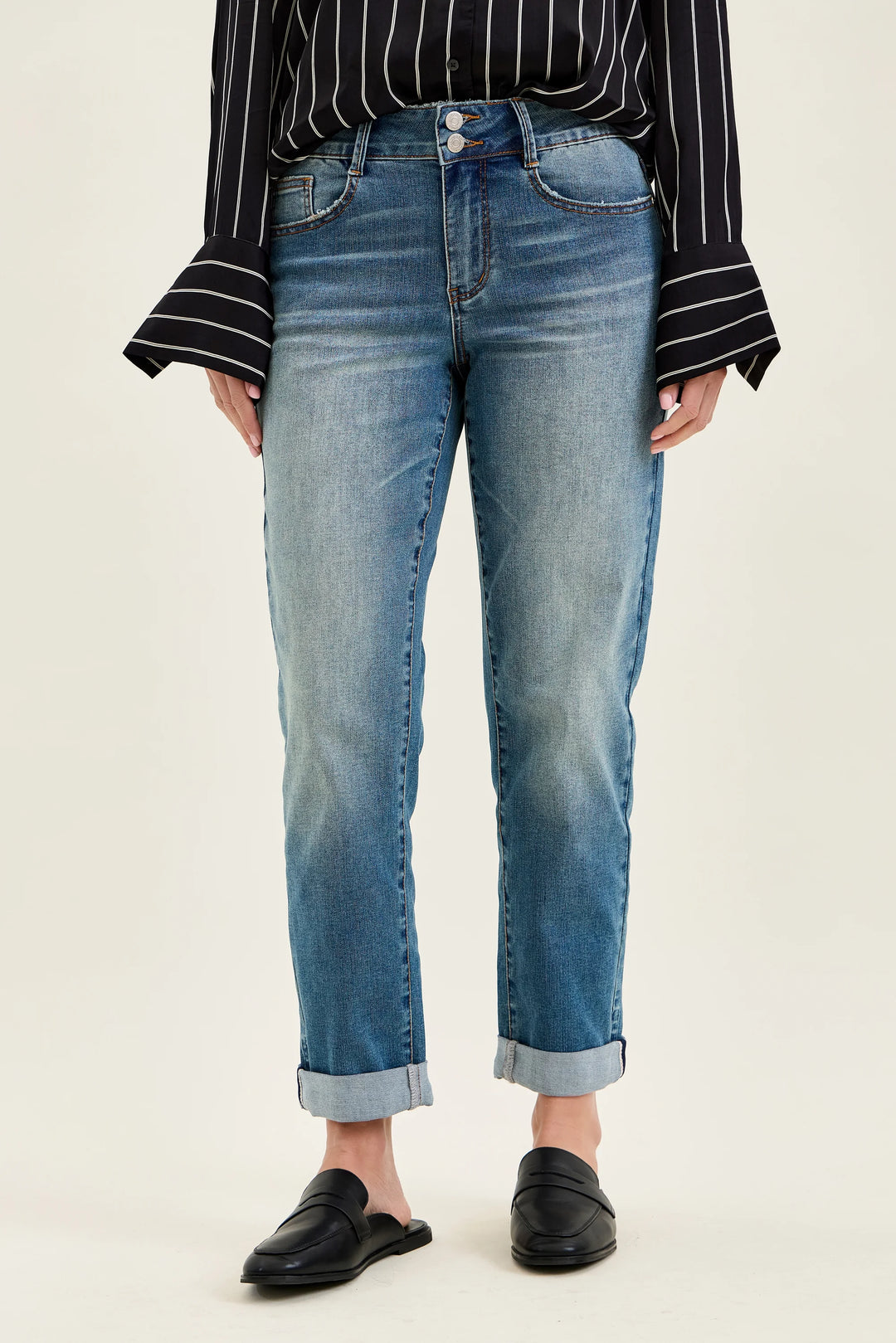 Judy Blue COOLING Boyfriend Jeans