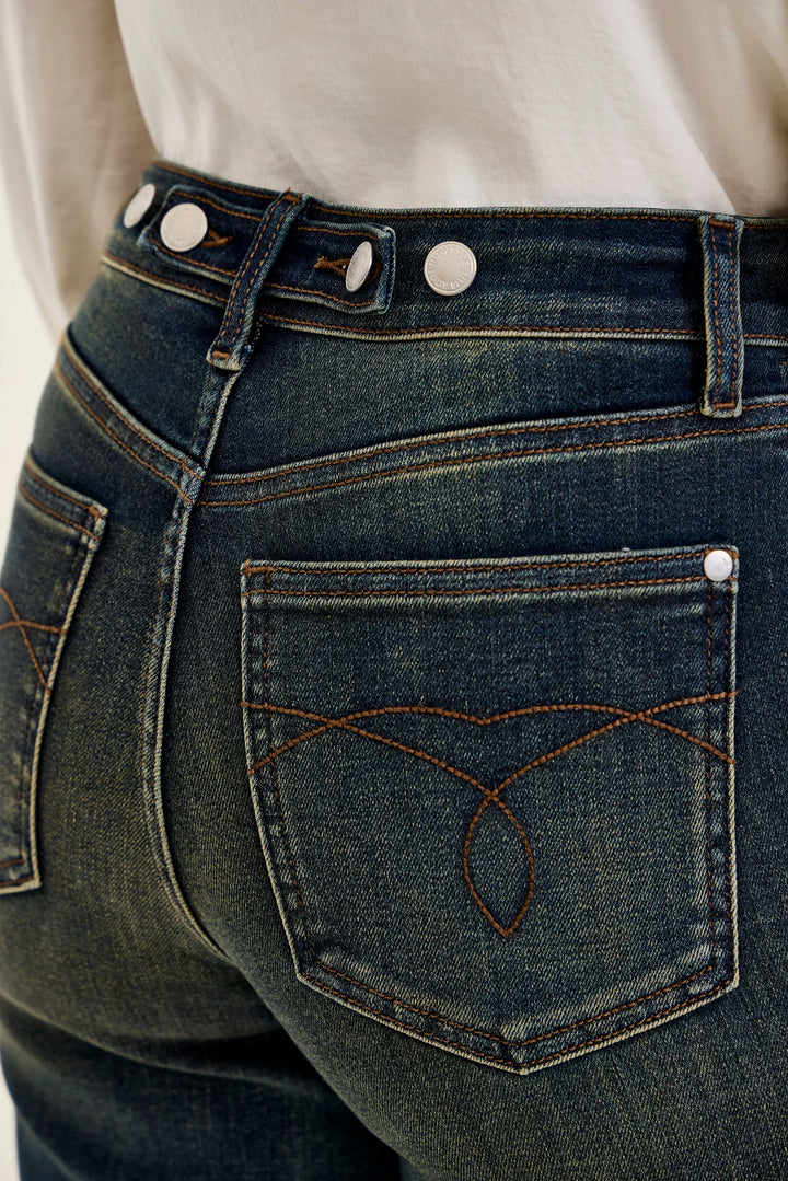 Judy Blue Retro Wide Adjustable Waist Whisky Night Jeans