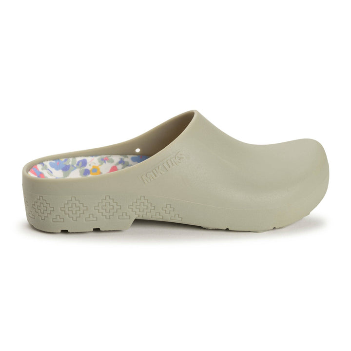MUK LUKS Women's Spring Garden Clog and Bonus Glove Set