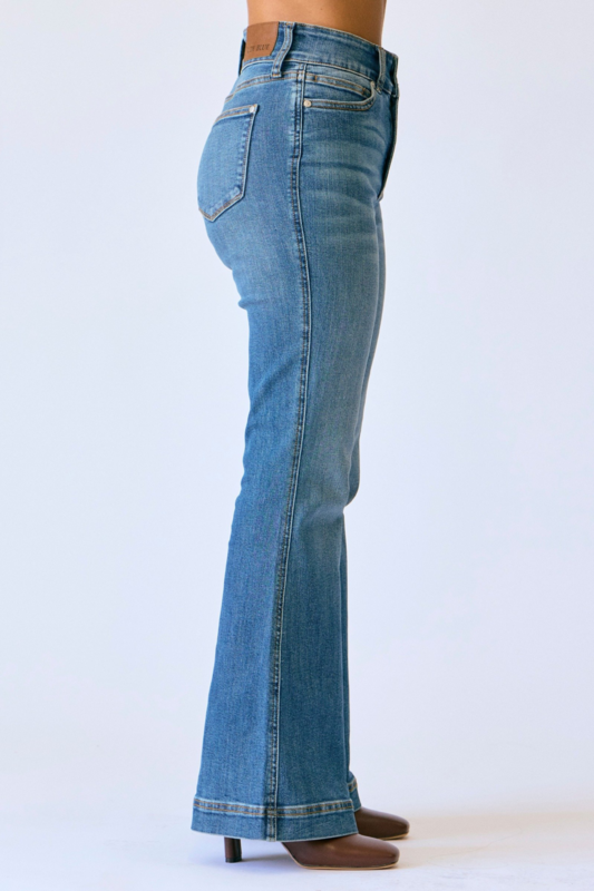 PETITE Judy Blue Tummy Control Double Button Flare