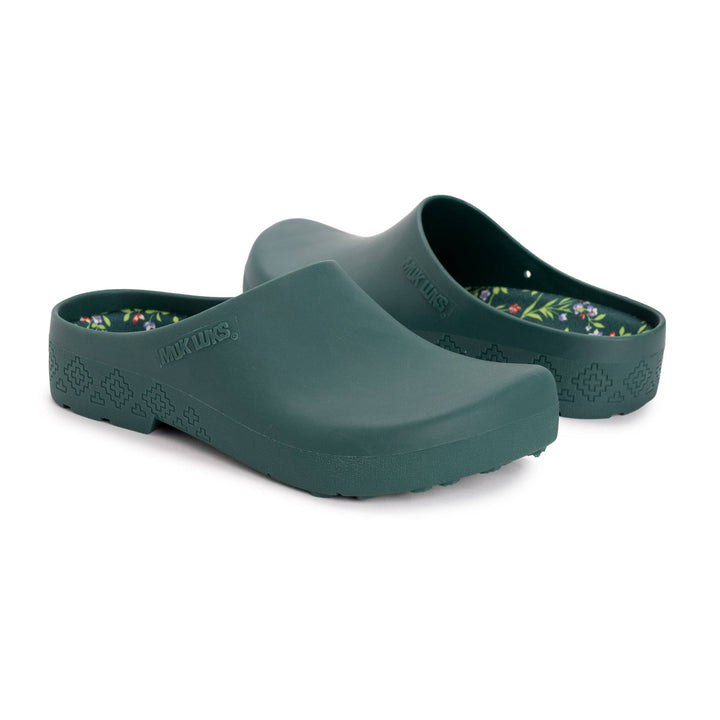 MUK LUKS Women's Spring Garden Clog and Bonus Glove Set