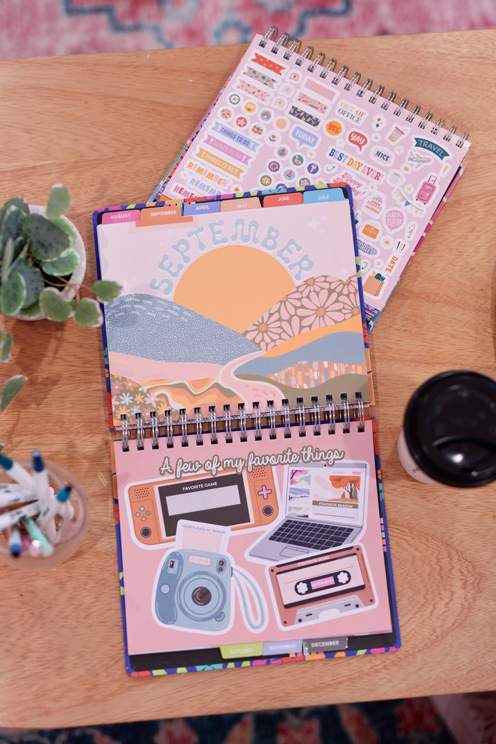17 Month Planner- Pop of Floral 