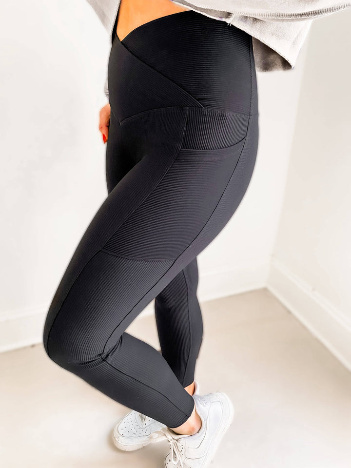 REG Max Sculpt Ribbed Leggings