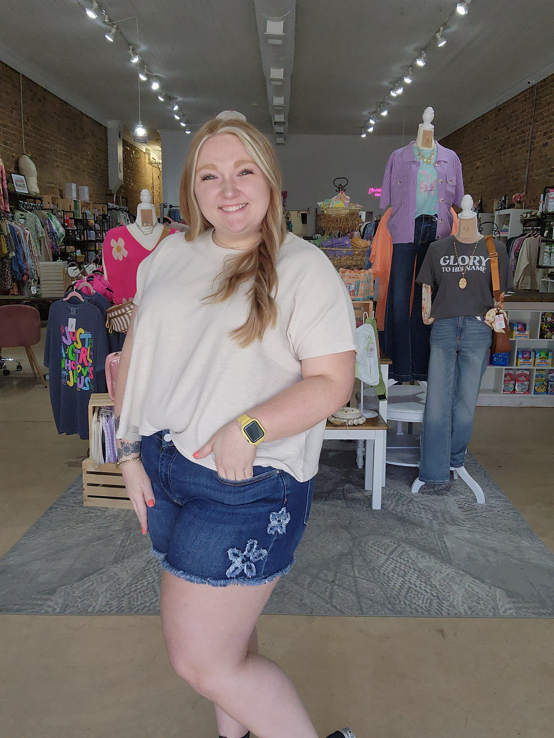 Risen HR Flower Patched Shorts